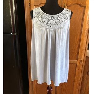 torrid Tops - Torrid Gauze Lace Yoke Swing Tank Top Size 2 (2X) torrid Tops - Torrid Gauze Lace Yoke Swing Tank Top Size 2 (2X)